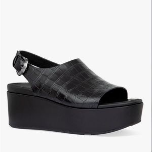 FitFlop Eloise Black Leather Croc-Print Sandal Size 10